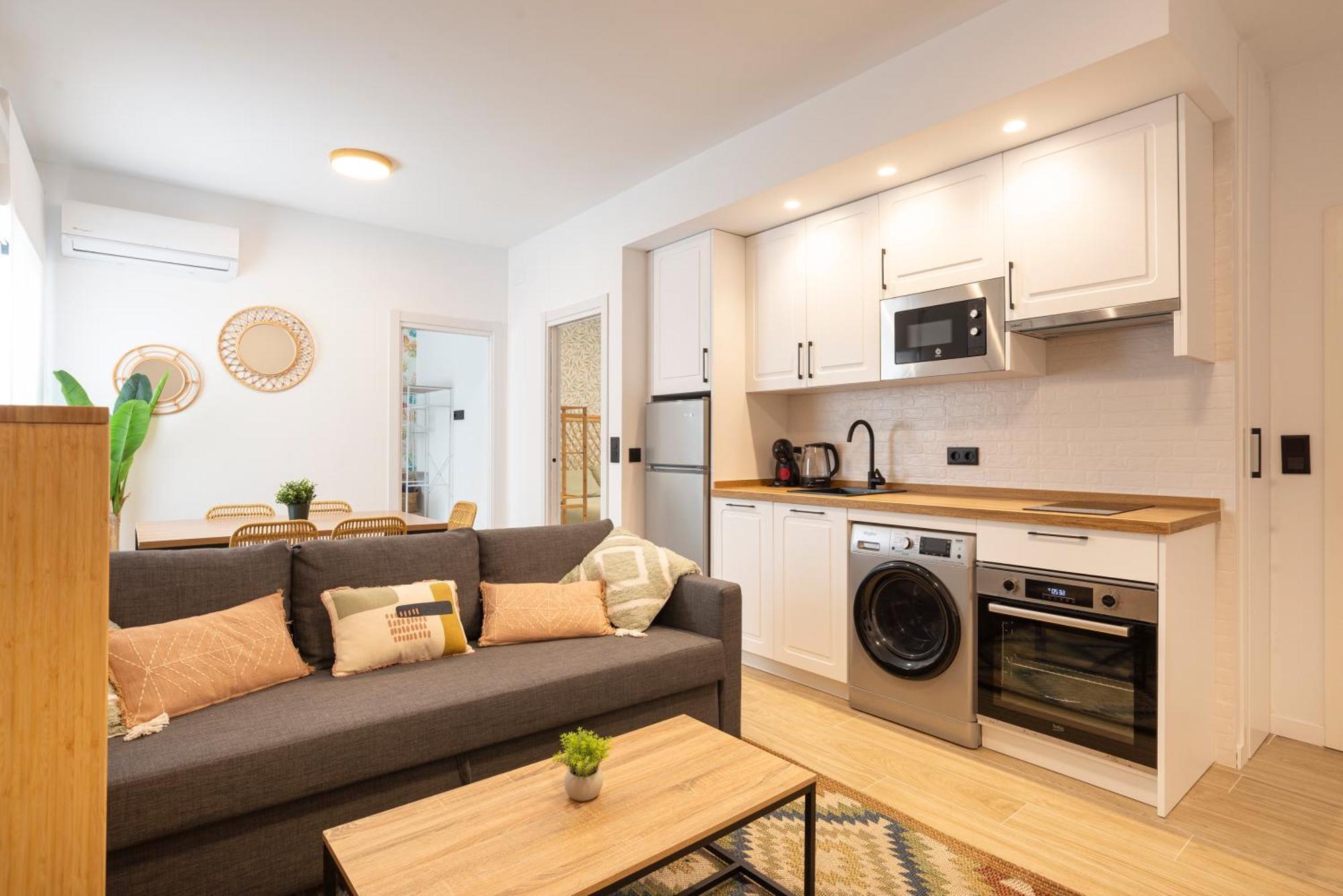 II Cozy & Modern Apartment Ayr Малага Экстерьер фото